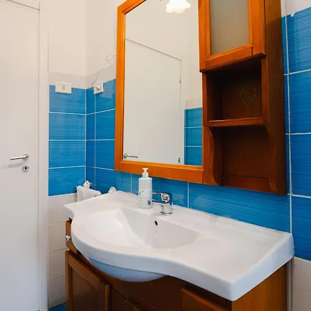 Soccavo - Casa Intera In Via Dell Epomeo 175 *