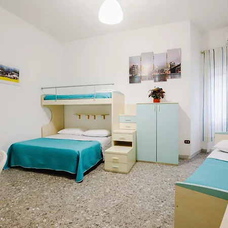 Апартаменты Soccavo - Moderno In Via Dell'epomeo 175 *